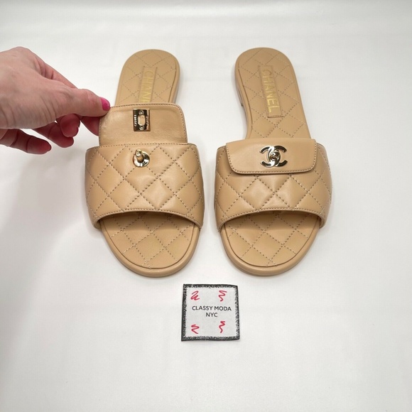 ❌❌SOLD Chanel Beige Slides Sandals Gold CC Logo Turnlock Sandal Flip Flop - Picture 10 of 13